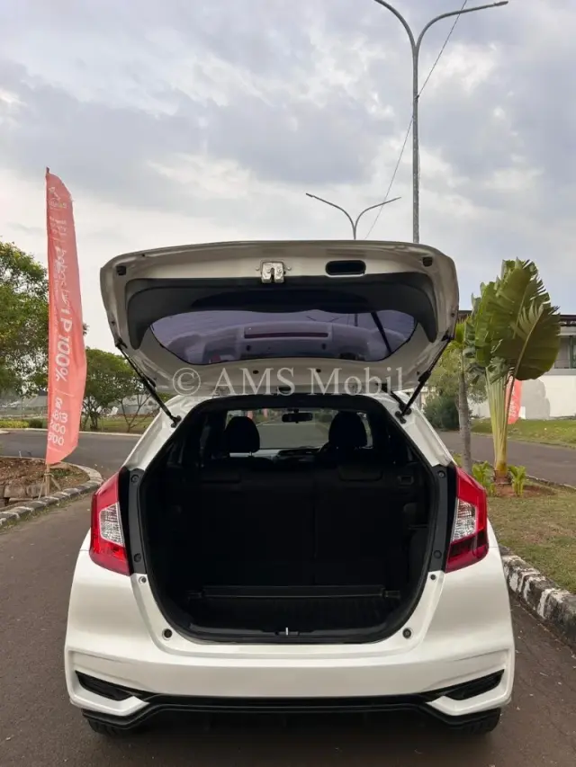 JAZZ GK5 1.5 RS CVT 2018 — dokumentasi 12