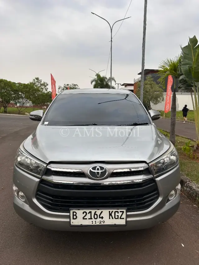 INNOVA 2.0 V AT 2017
