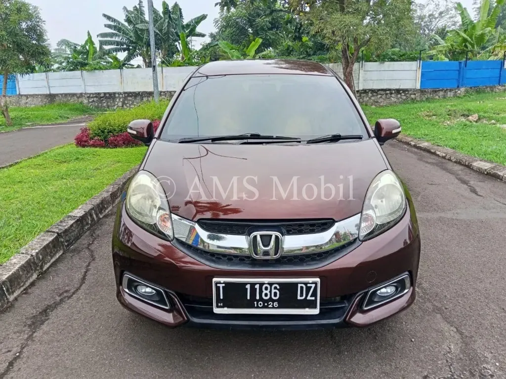 MOBILIO DD4 1.5 E M CVT CKD 2014 — foto utama arsip