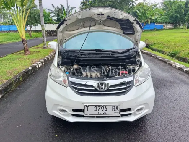 FREED GB3 1.5 E AT 2013 — dokumentasi 7