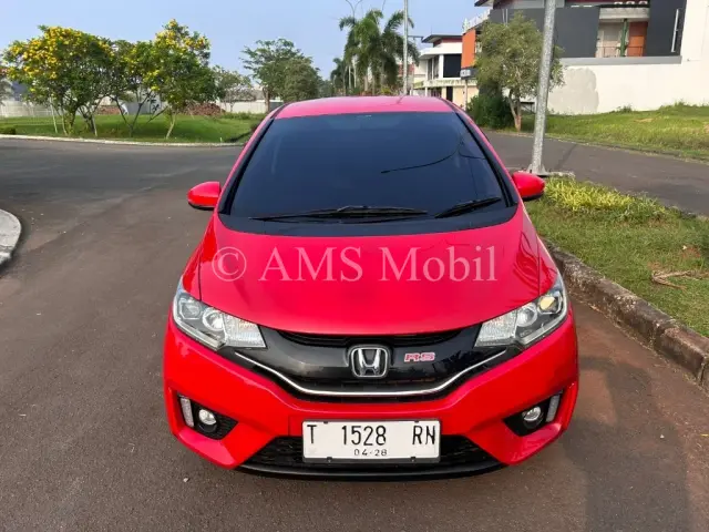 HONDA JAZZ RS AT 2016