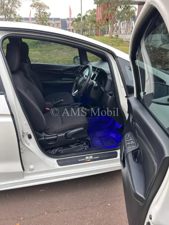 JAZZ GK5 1.5 RS CVT 2018 — dokumentasi 7