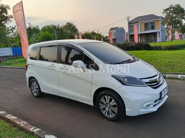 FREED 1.5E AT 2013 — dokumentasi 3