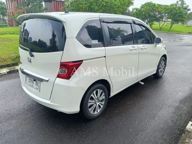 FREED GB3 1.5 E AT 2013 — dokumentasi 2