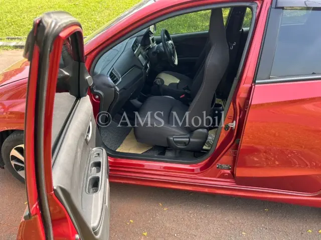 BRIO RS 1.2 AT 2017 — dokumentasi 9