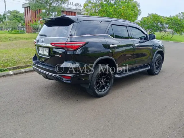 FORTUNER 2.8 VRZ 2022 — dokumentasi 4