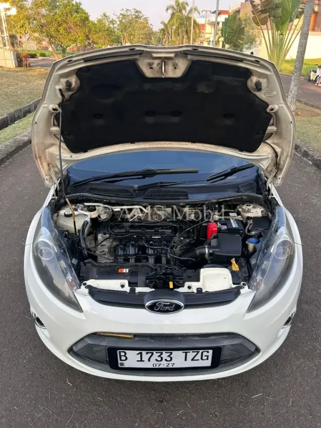FORD FIESTA 1.4L MT 2012 — dokumentasi 7