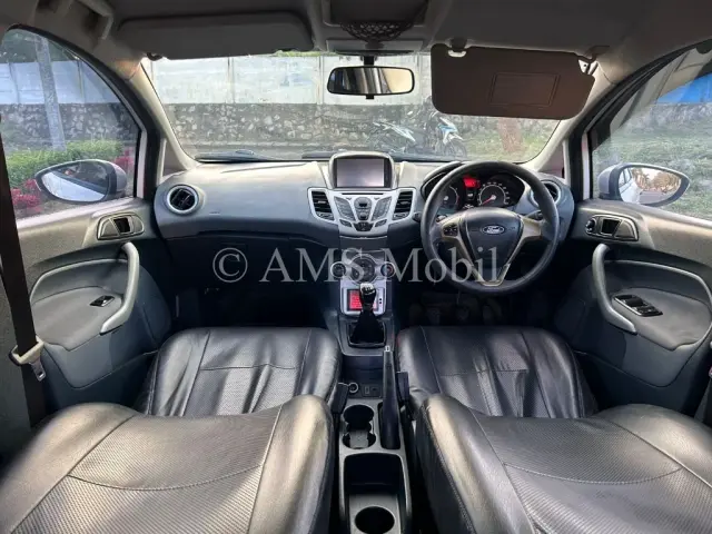 FORD FIESTA 1.4L MT 2012 — dokumentasi 13