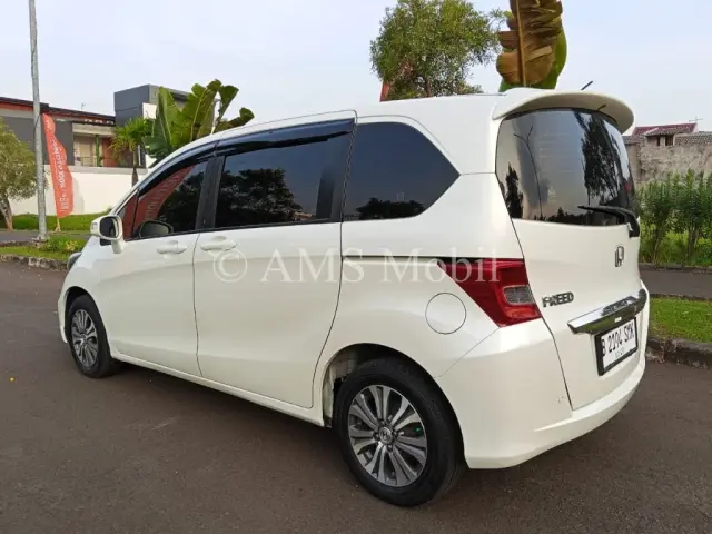 FREED 1.5E AT 2013 — dokumentasi 4