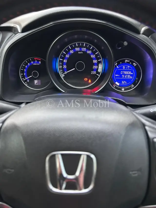 JAZZ GK5 1.5 RS CVT 2018 — dokumentasi 13