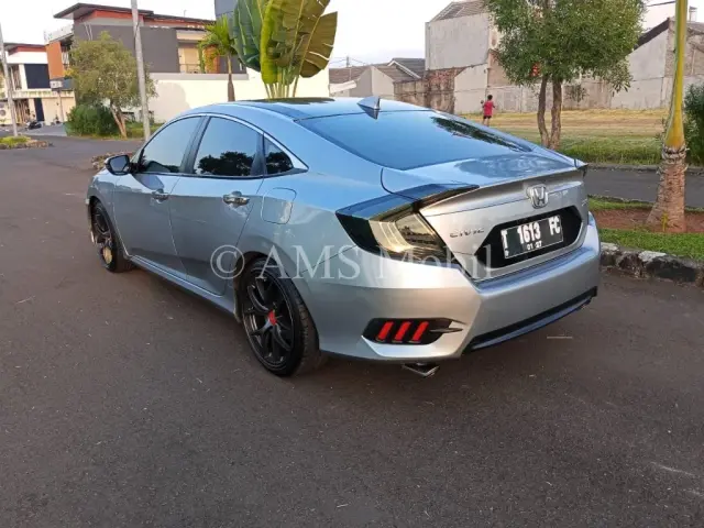 HONDA CIVIC TURBO 1.5 CVT 2016 — dokumentasi 5
