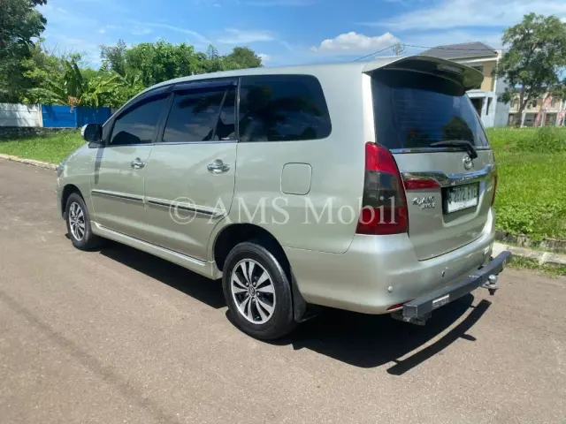 INNOVA V AT 2014 — dokumentasi 4