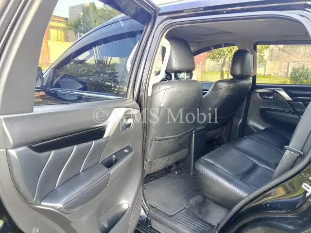 PAJERO SPORT 2.4L DAKKAR AT 2019 — dokumentasi 10