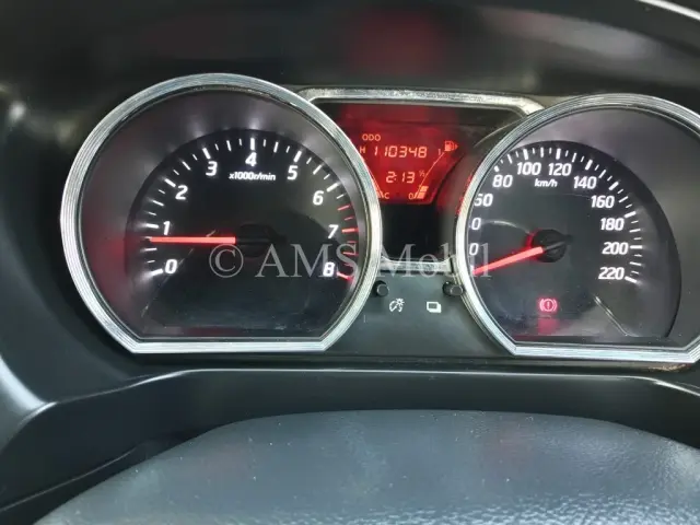 NISSAN GRAND LIVINA XGEAR 2013 — dokumentasi 14