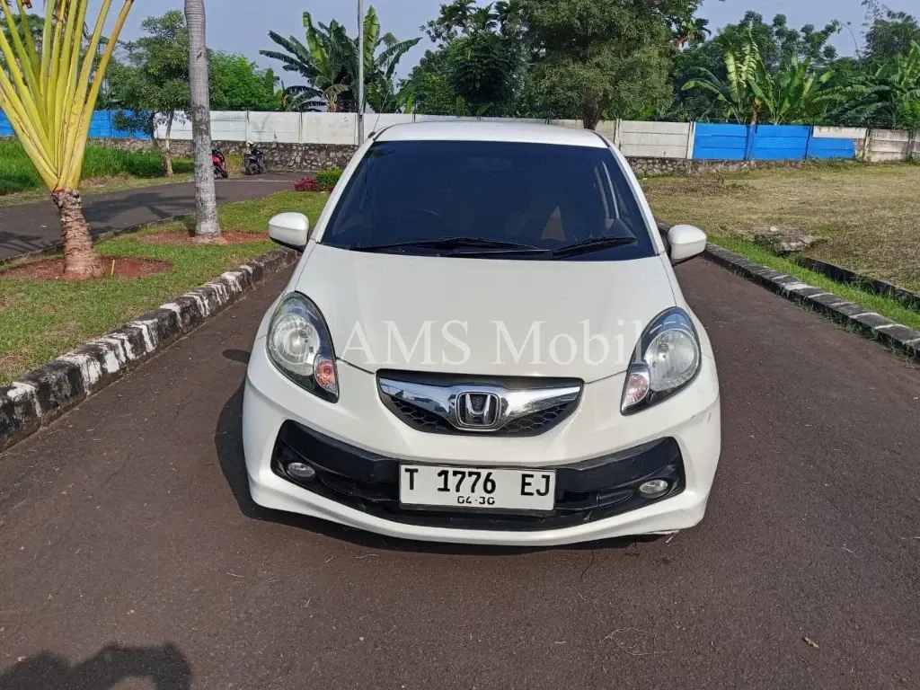 BRIO E MT 2015 — foto utama arsip